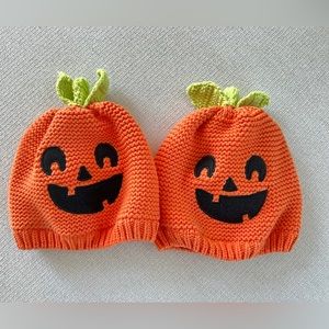 Carter’s Halloween knit pumpkin beanies